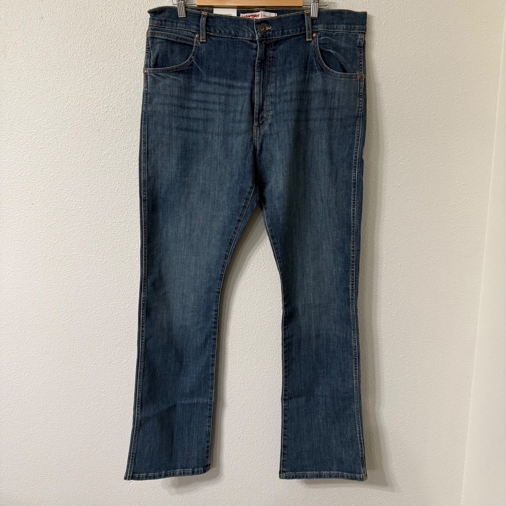 Wrangler Mens Bootcut Jeans Relaxed Slim Seat Thigh Blue Western Denim 36x34